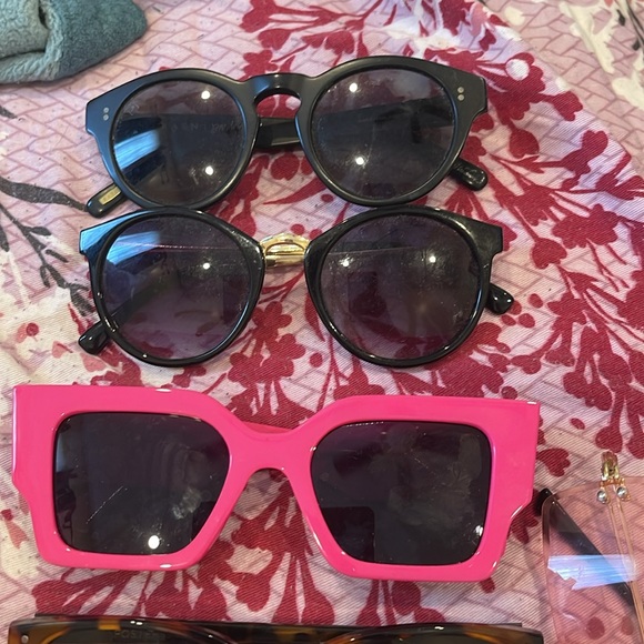 Lot Of Sunglasses 10 pairs for 65$ Price negotiable - Picture 4 of 5